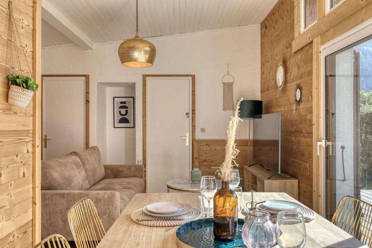 Chalet Relax Situee A 25Km De Chamonix แซ็งต์-แฌร์เวส์-เลส์-แบ็งส์ ภายนอก รูปภาพ